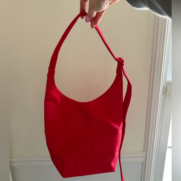 BAGGU Mini Sling Bag - Picture 5 of 10